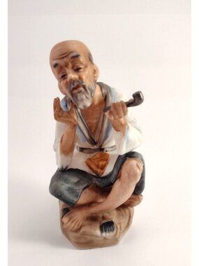 Vintage ARDCO Japanese Asian Old Man Villager Sitting Smoking Pipe Figurine